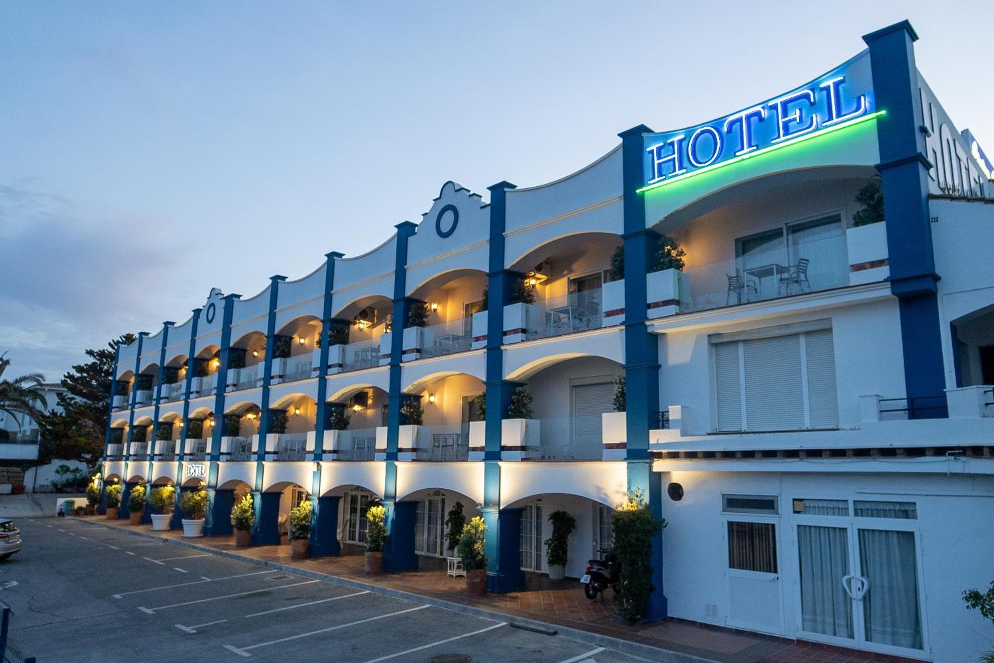 Hotel Piedra Paloma By Croma Estepona Exterior photo