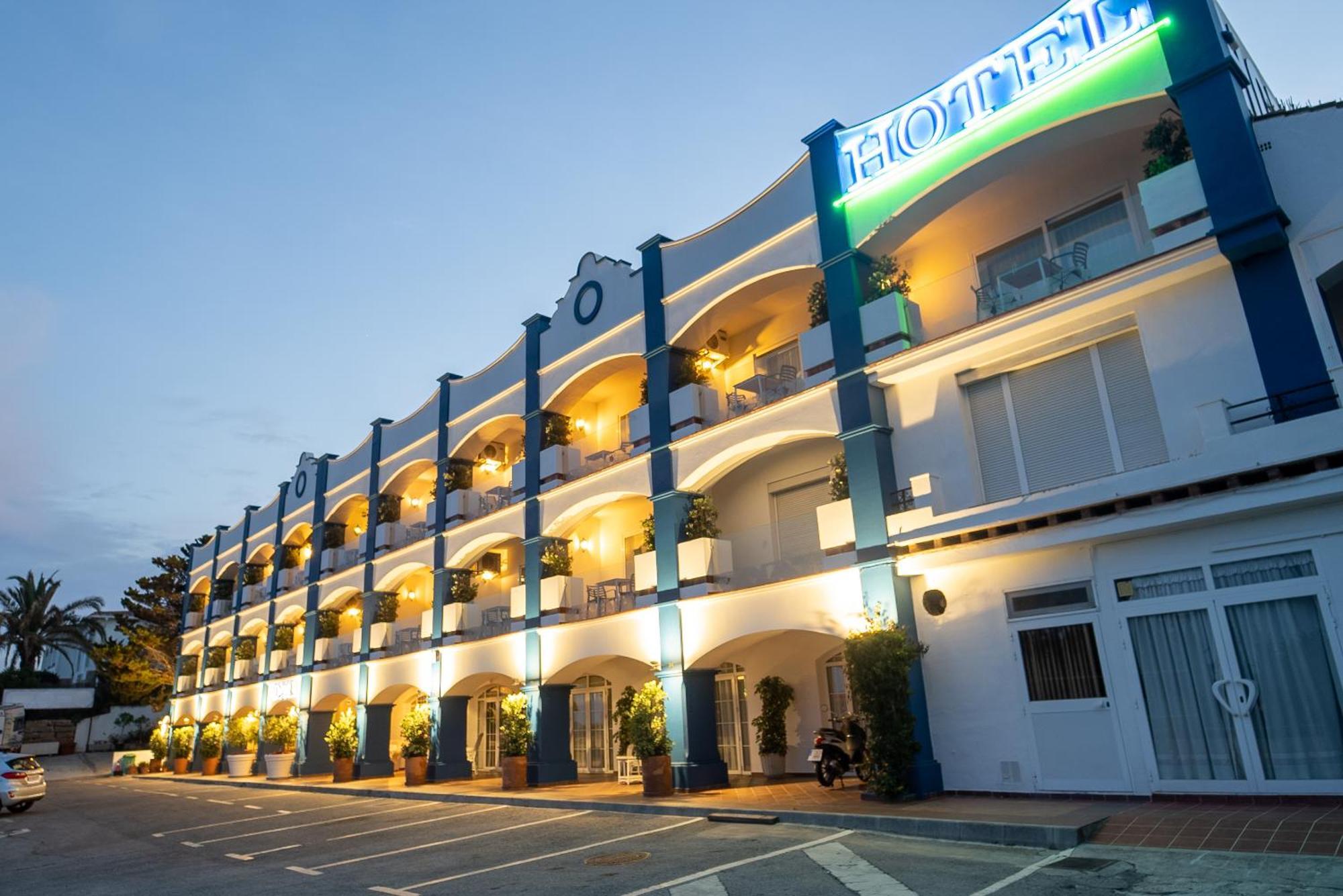 Hotel Piedra Paloma By Croma Estepona Exterior photo